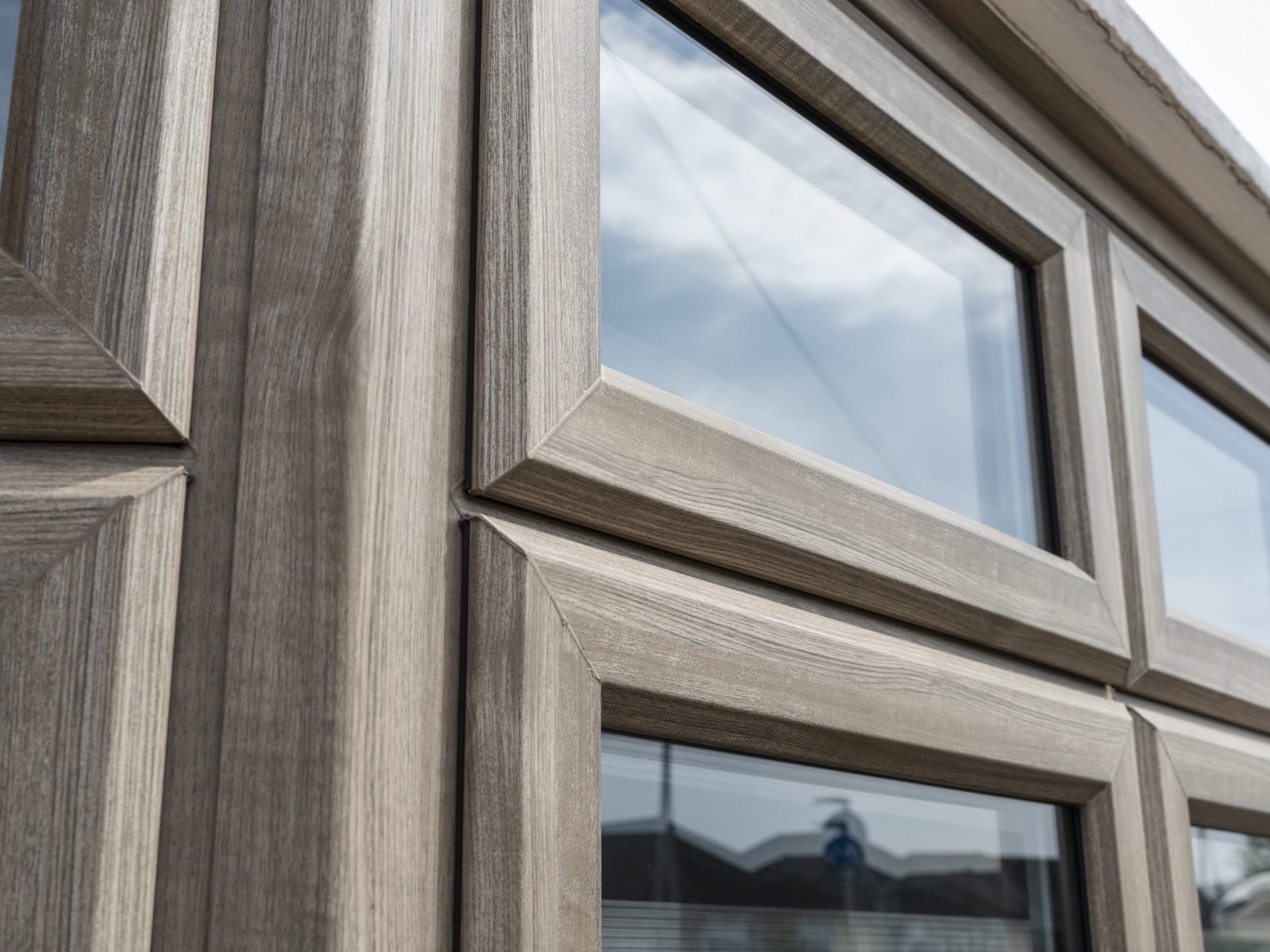 Double glazing casement window